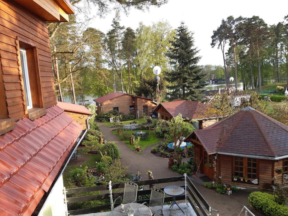 Monikas Gästehäuser Seeblick Himmelpfort Exterior foto